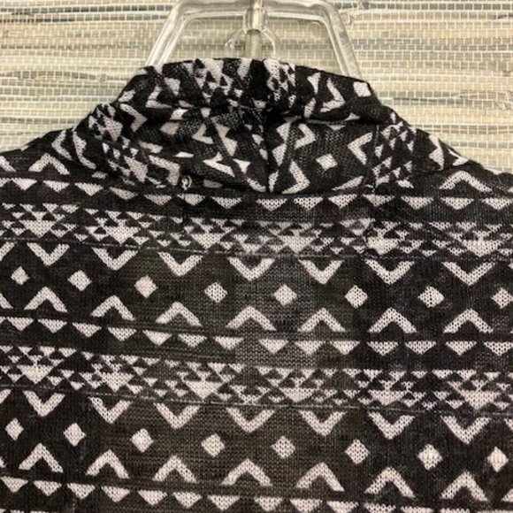 FASHION AVENUE - Size XL - Black & White Southwestern Print Lightweight Jacket - Picture 9 of 9